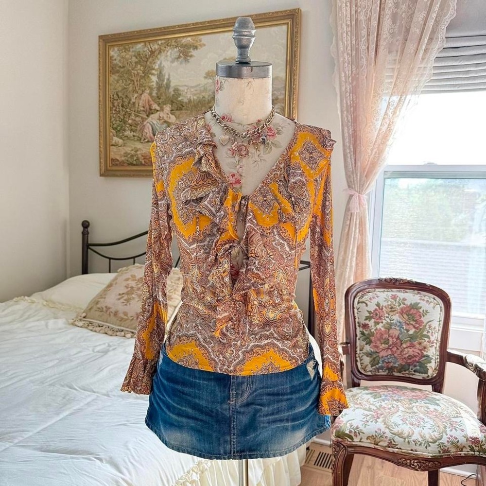 70s paisley‎ top  70s paisley blouse Sears size 36 medium mustard
